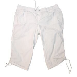Avenue Capri Pants Size 24 Cropped White Cargo Pants Plus